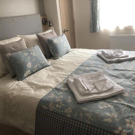 Luxury 2 Bedroom Caravan In Stunning Location Питлохри Экстерьер фото