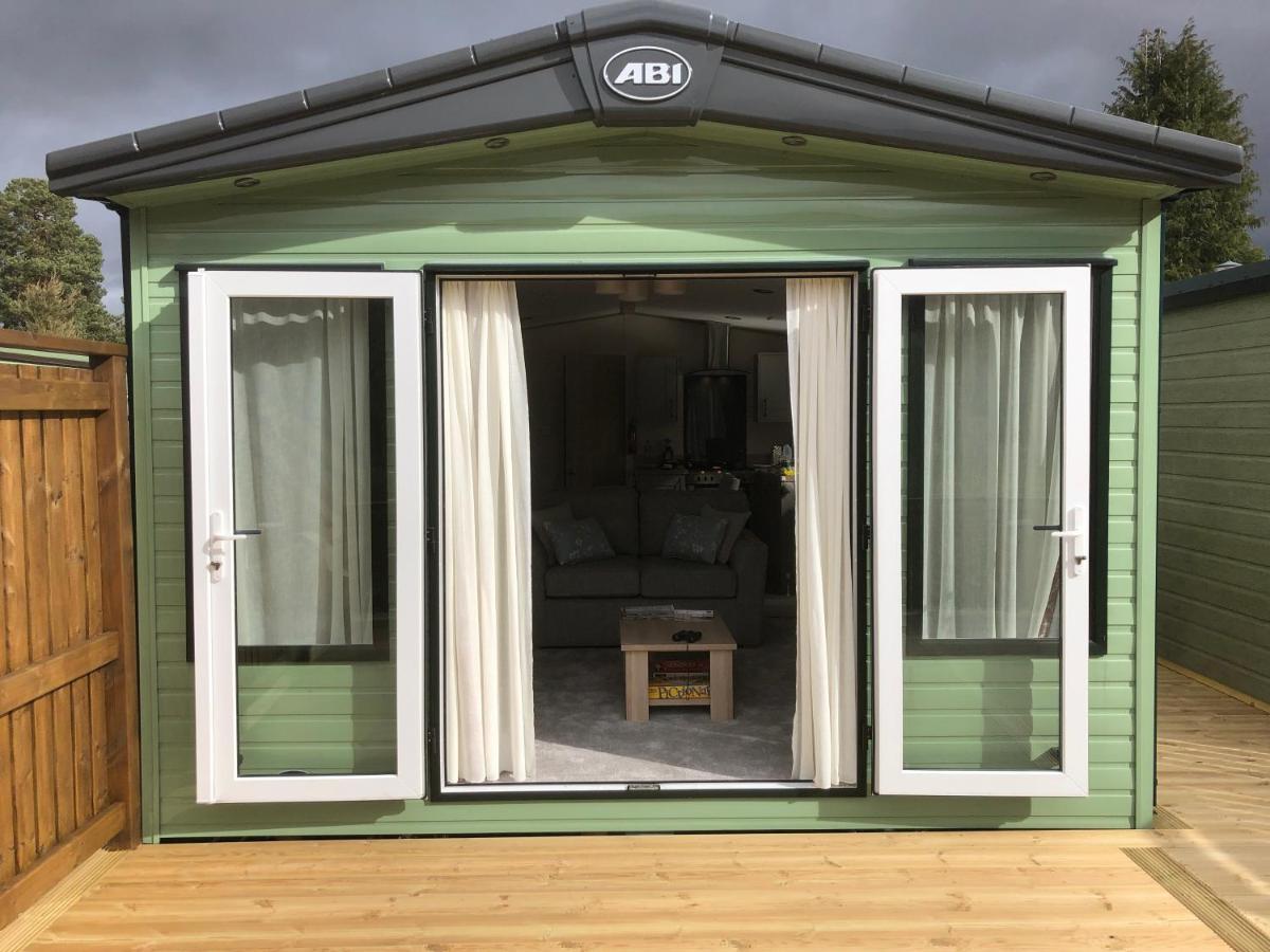 Luxury 2 Bedroom Caravan In Stunning Location Питлохри Экстерьер фото