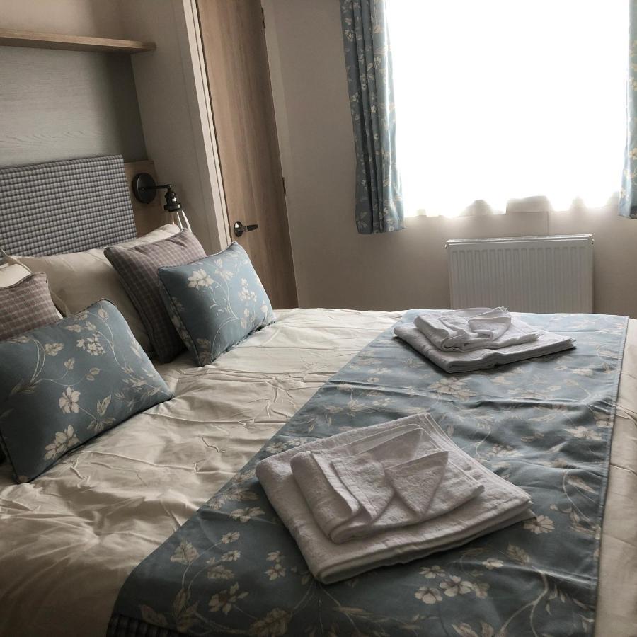 Luxury 2 Bedroom Caravan In Stunning Location Питлохри Экстерьер фото