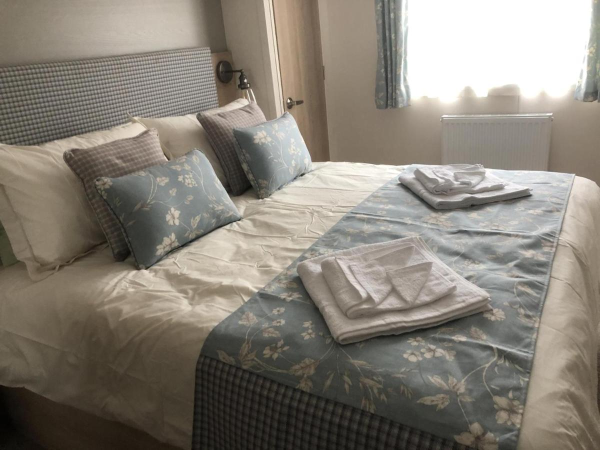 Luxury 2 Bedroom Caravan In Stunning Location Питлохри Экстерьер фото