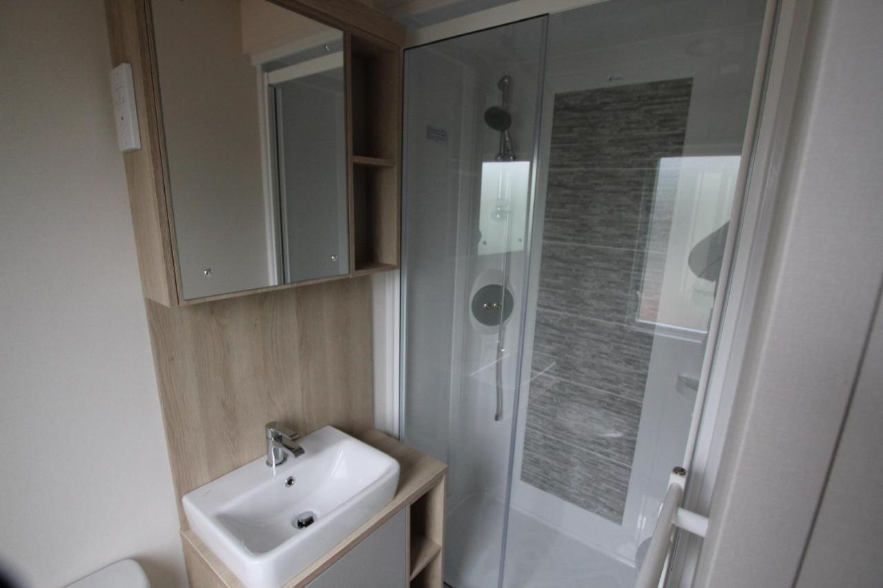 Luxury 2 Bedroom Caravan In Stunning Location Питлохри Экстерьер фото